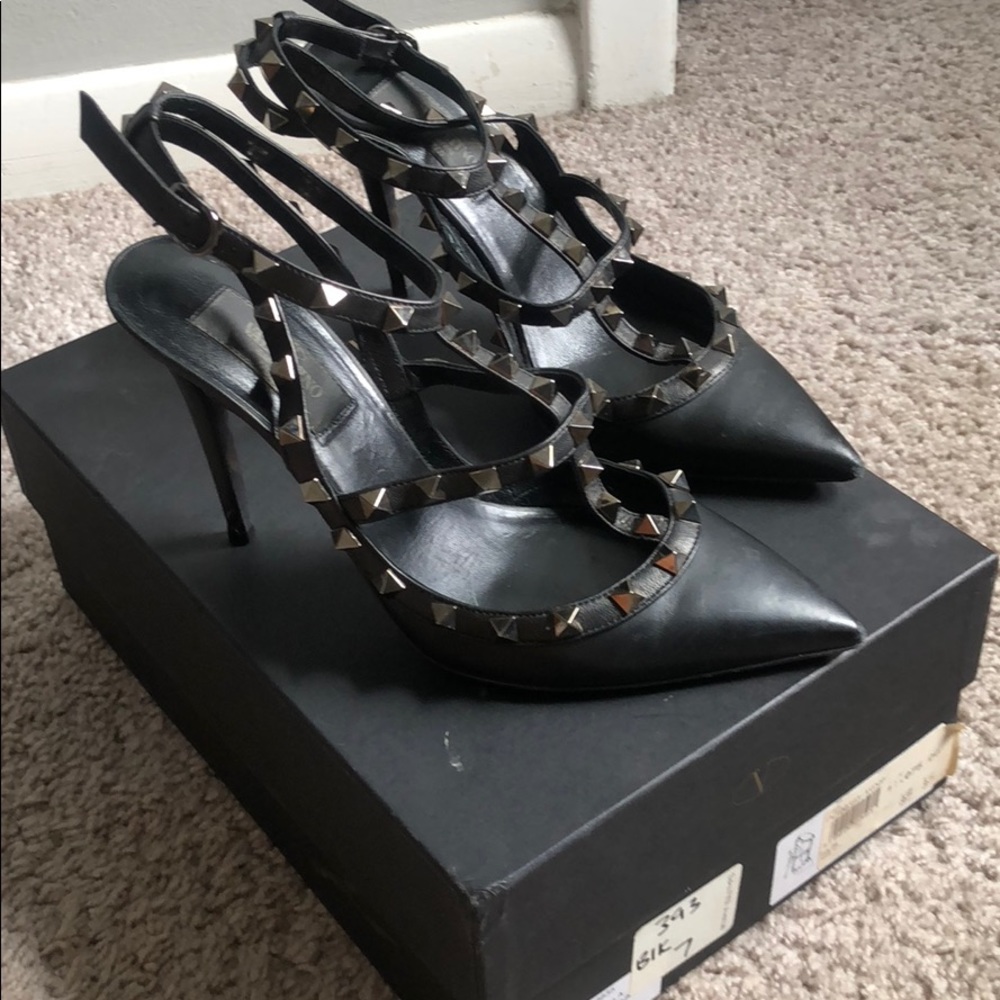 Valentino Rockstar Garvani T-Strap Pump